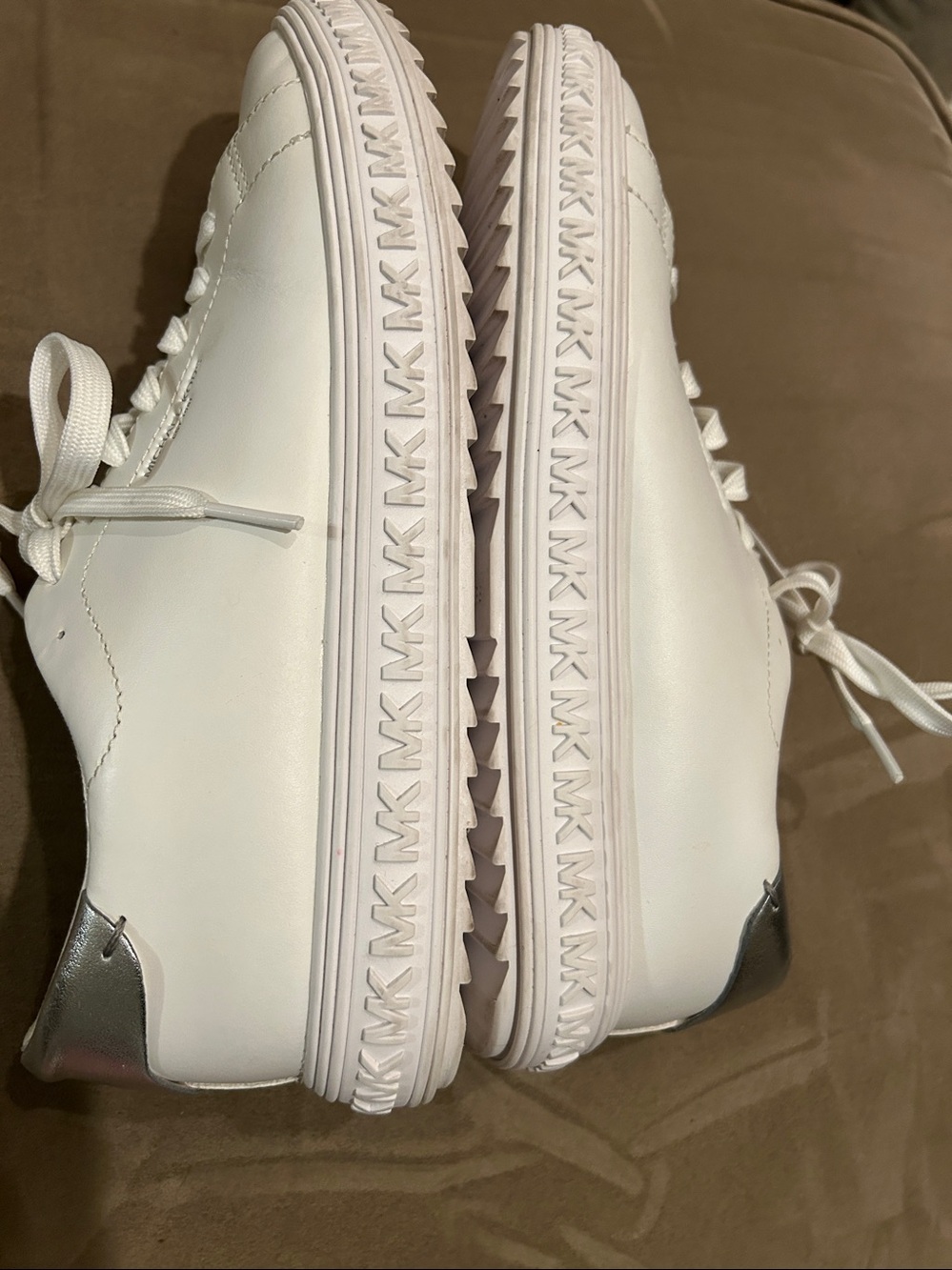 Michael Kors Grove Lace Up Leather Sneakers Size 8.5 - Picture 8 of 8